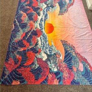 Vibrant Ocean Wave Tapestry